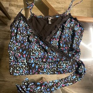 Silk tank, never worn, great condition
